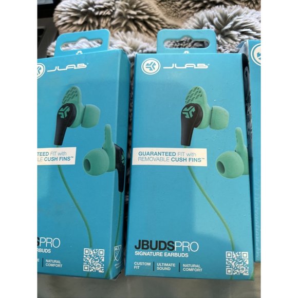 3 of JLab JBuds Pro Signature Earbuds Wired with Universal Mic Teal - Picture 2 of 4